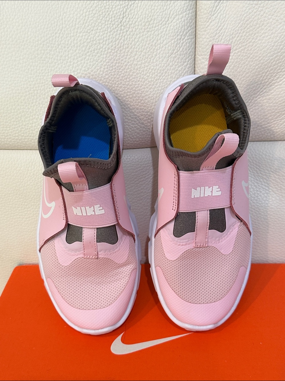 Nike Flex Runner 2 Little Girls Slip On Sneakers in Size 1.5Y